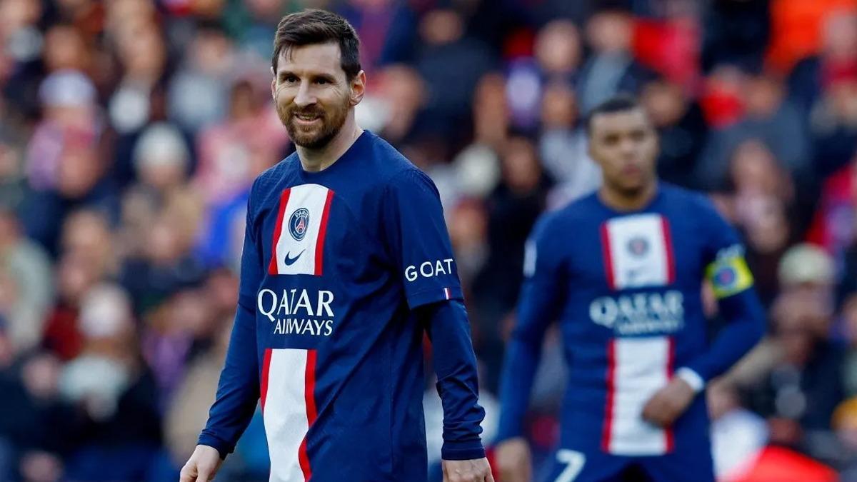 Lionel Messi, Arabistan'a utu 