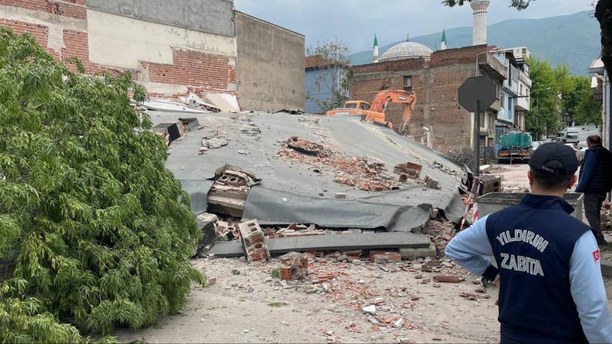 Bursa'da bir bina ykm srasnda kt 