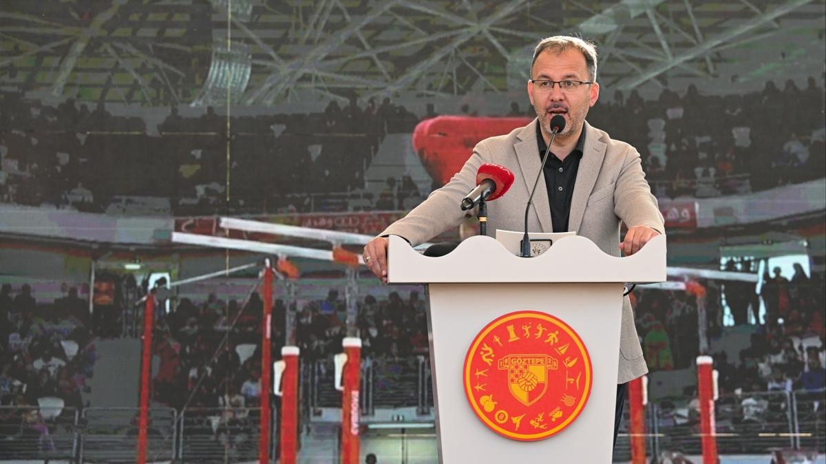 Genlik ve Spor Bakan Mehmet Muharrem Kasapolu'ndan Gztepe'ye mjde