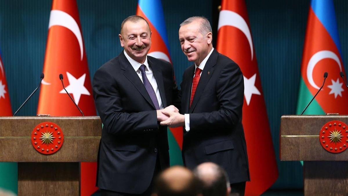 Aliyev'den, Cumhurbakan Erdoan'a tebrik 