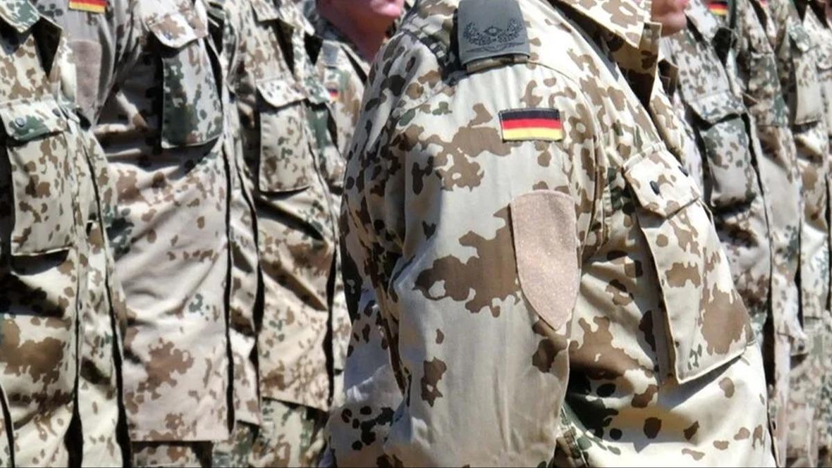 Almanya'da Mslman askerler iin ar