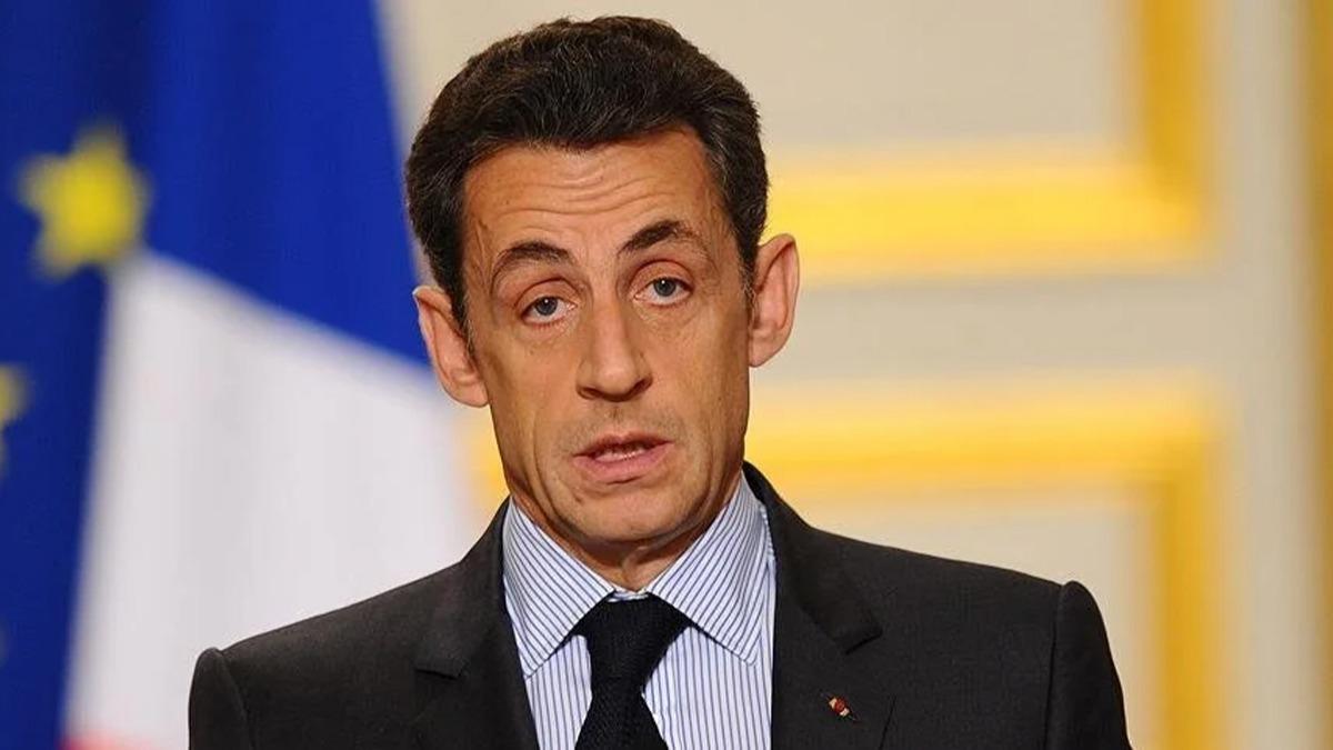 Sarkozy'ye elektronik kelepe taklacak 
