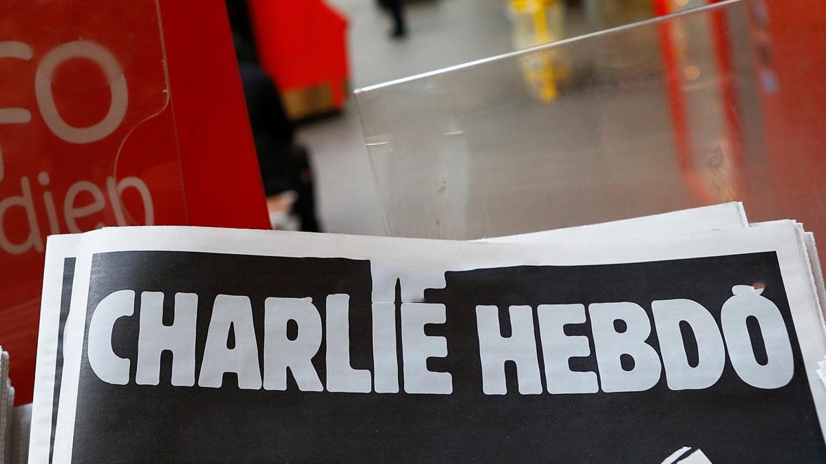Trkiye'den Charlie Hebdo paavrasna pe pee sert tepki: Bir kez daha iren olduklarn kantladlar