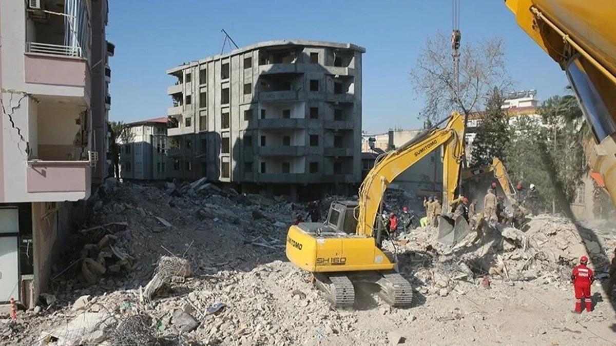 Vali aklad! Osmaniye'deki 10 bin ar hasarl bina 3 ayda yklacak