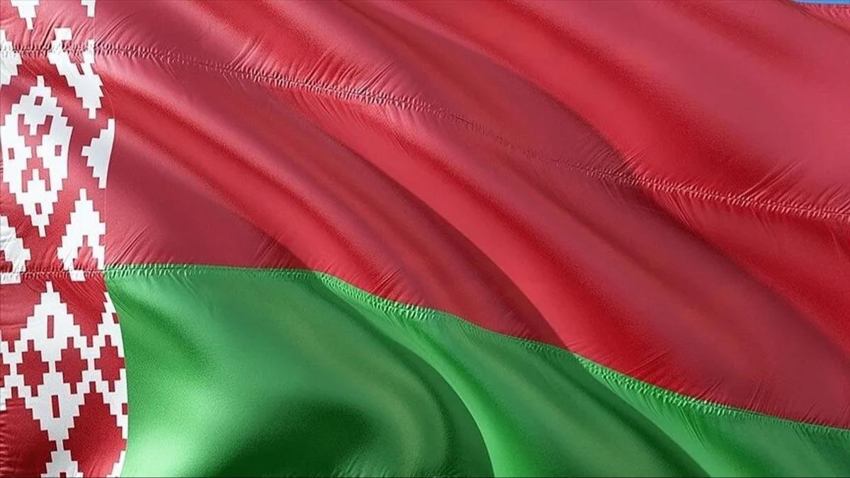 Belarus'tan Trkiye'ye yangn sndrme ekibi gnderdi
