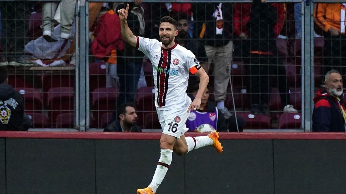 Fabio Borini, Fatih Karagmrk'e veda etti