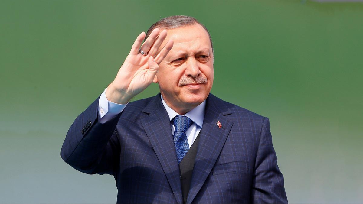 'Trkiye Cumhurbakan' polemii... Gemi dnemlerdeki davetiyeler gerei gzler nne serdi