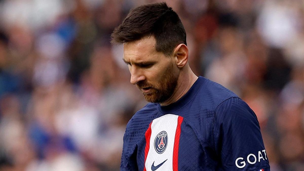 PSG, Lionel Messi ayrln aklad