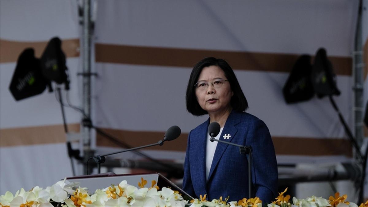 Tayvan lideri, Ada'nn savunma kapasitesini ''yeni teknolojilerle'' gelitireceklerini bildirdi