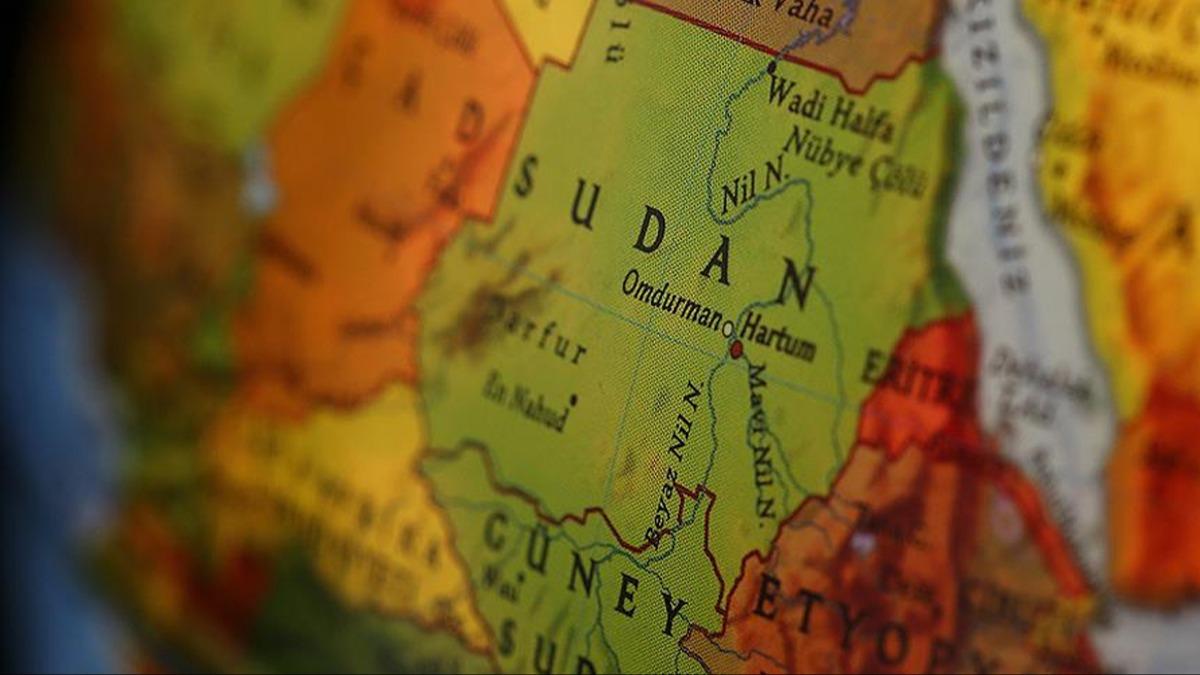 Sudan'da 500 binden fazla kii lkeyi terk etti