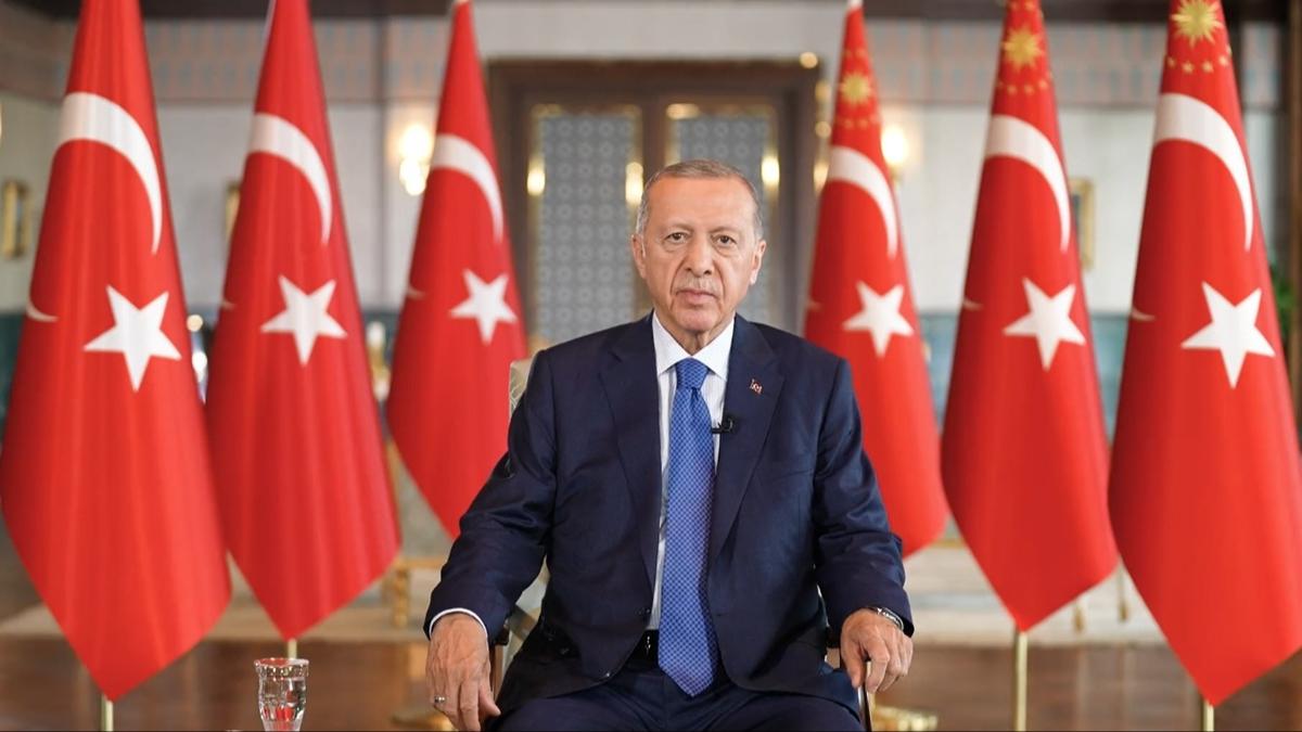 Cumhurbakan Erdoan'dan Kurban Bayram mesaj... Deprem konutlar iin tarih verdi