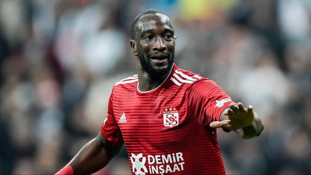 Sivasspor'da Mustapha Yatabare ile yollar ayrld