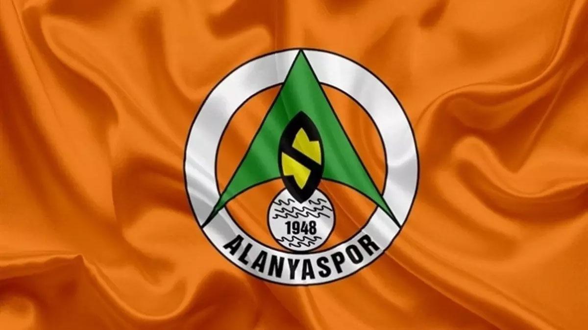 Alanyaspor'da yaparak dkm! 12 futbolcu ile yollar ayrld