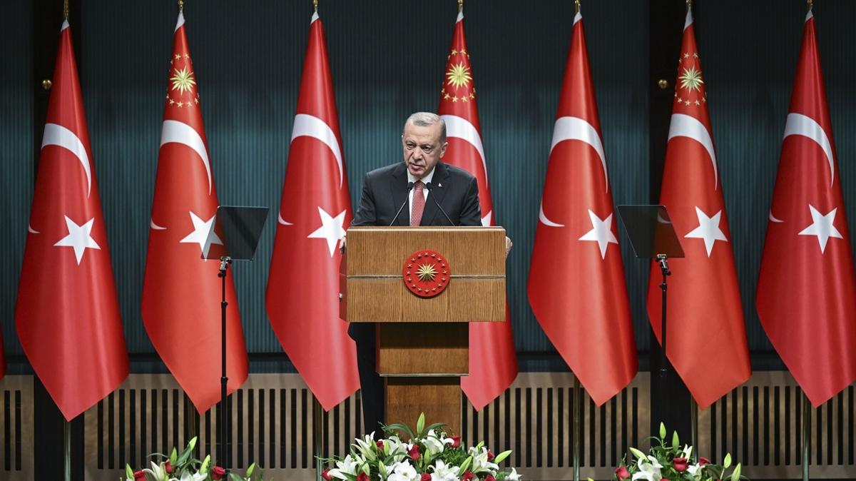 Cumhurbakan Erdoan deprem konutlarnn teslim tarihini duyurdu