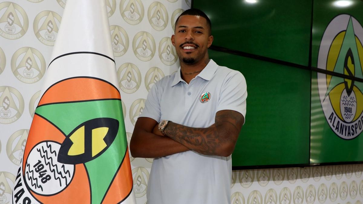 Alanyaspor, Loide Augusto'yu renklerine balad