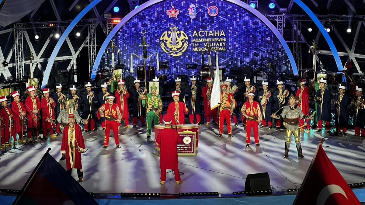 Milli Savunma Bakanl Mehteran Birlii, Kazakistan'da 7 lkenin askeri bandolaryla konser verdi 