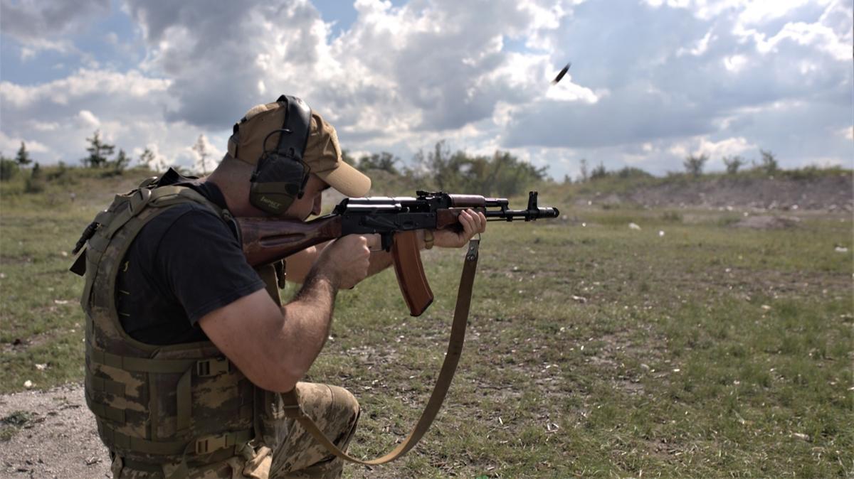 Bahmut'un kuzey ve gneyinde baz mevziler el deitirdi
