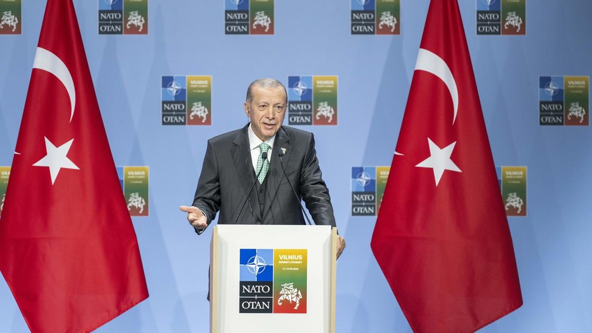 Bakan Erdoan'dan provokatr gazeteciye demokrasi dersi: Trkiye'yi tanmyorsun