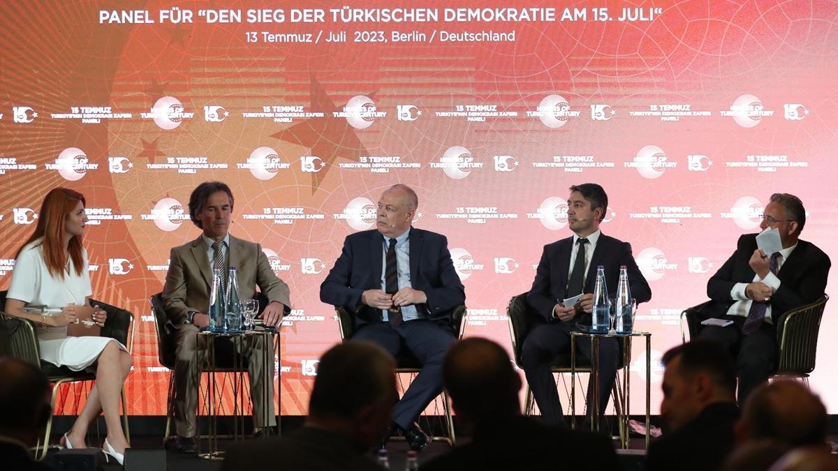 Almanya'da ''15 Temmuz: Trkiye'nin Demokrasi Zaferi'' konulu panel dzenlendi 