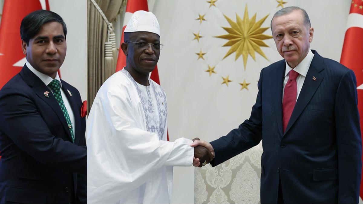 Bykeliler Bakan Erdoan'a gven mektubunu sundu 