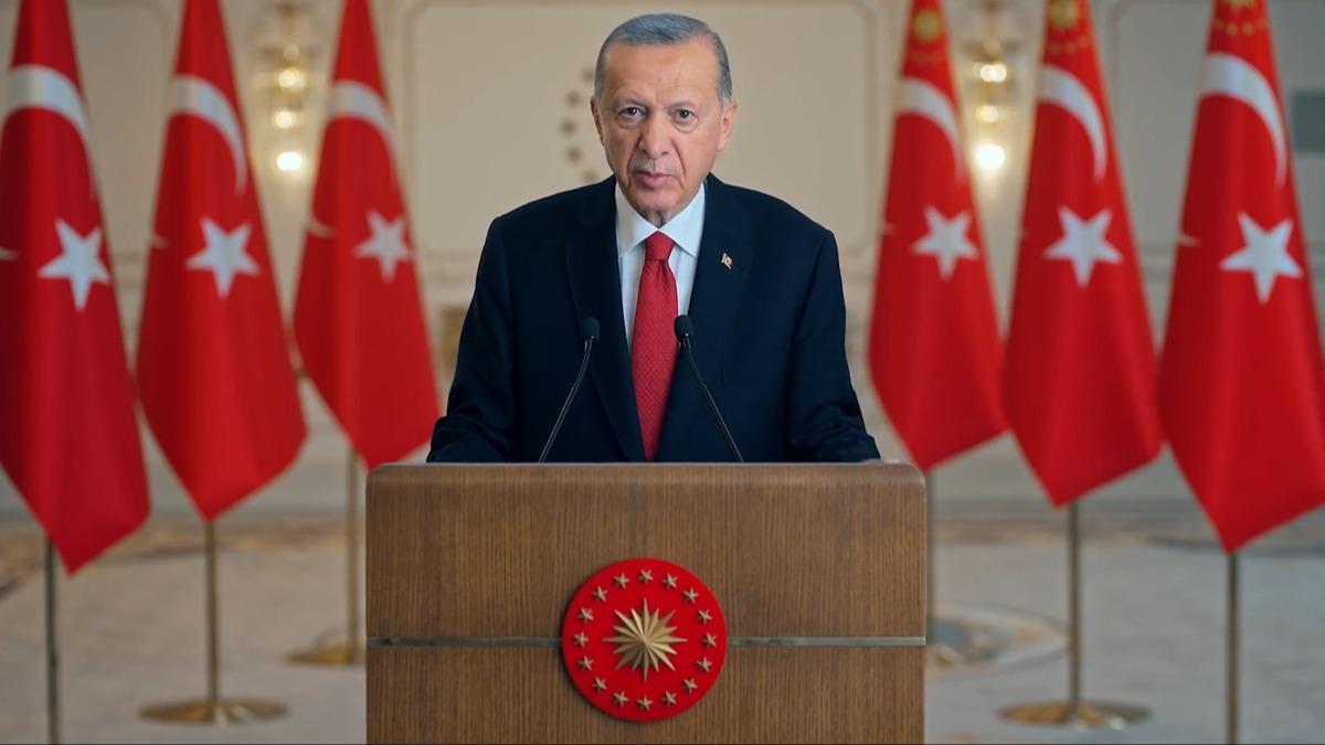 Cumhurbakan Erdoan: Deprem blgesinde 650 bin konut ina etmeyi hedefliyoruz
