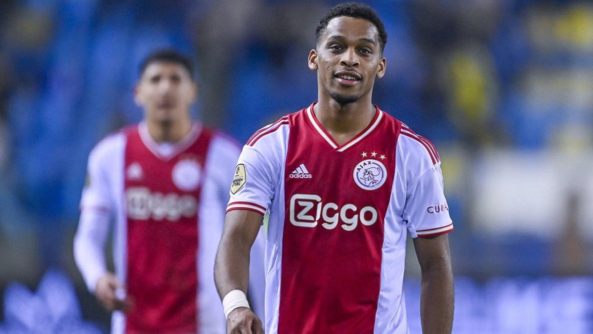 Arsenal, Jurrien Timber'i kadrosuna katt