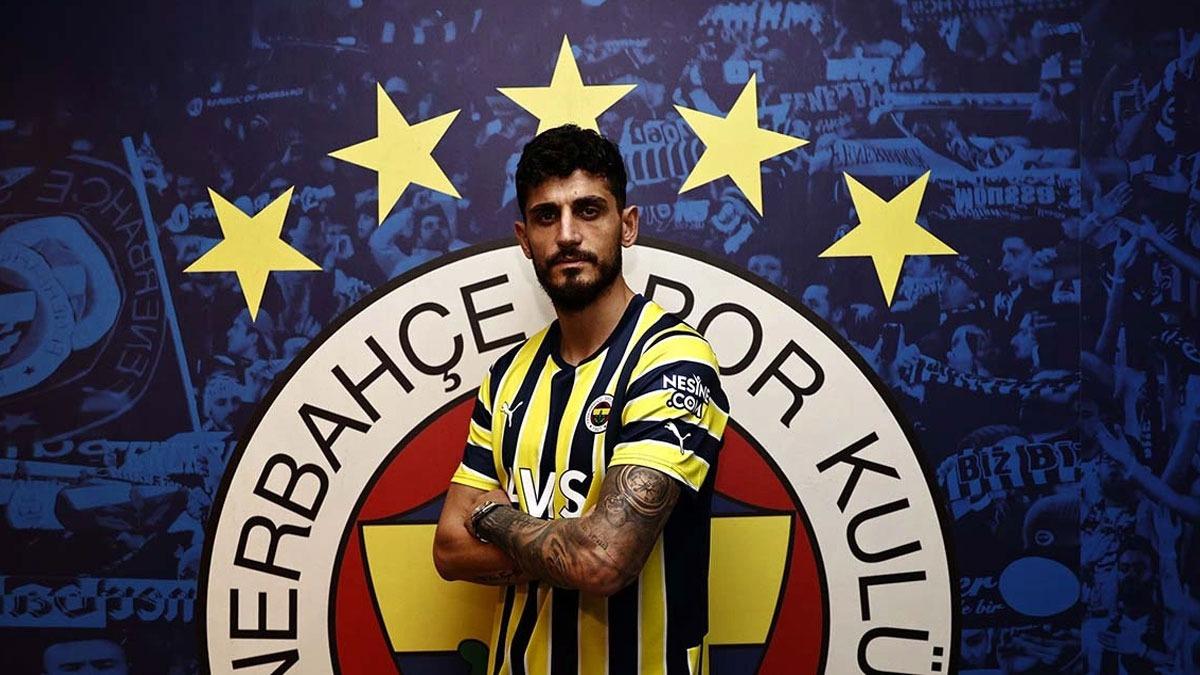 Fenerbahe'de Samet Akaydin'in talipleri artmaya devam ediyor