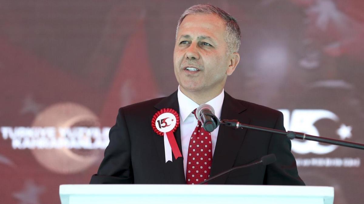 Bakan Yerlikaya: Devletimiz btn kurumlaryla firarda olanlarn ensesindedir