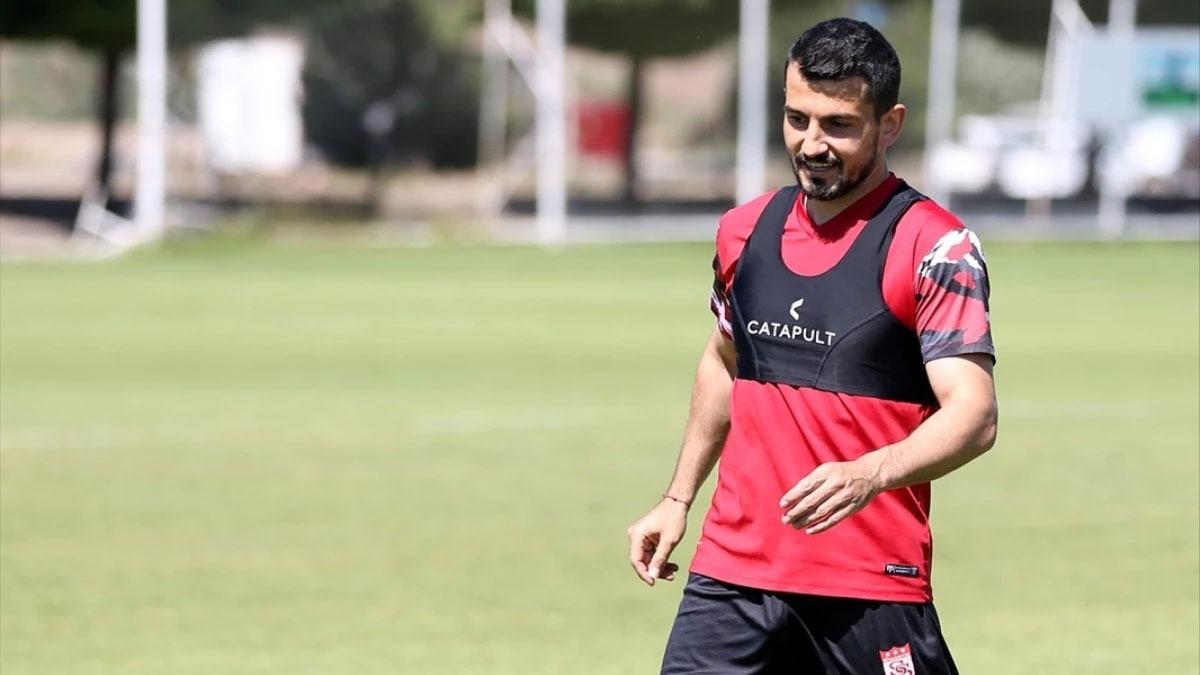 Emrah Basan: Sivasspor'a geldiim iin ok mutluyum