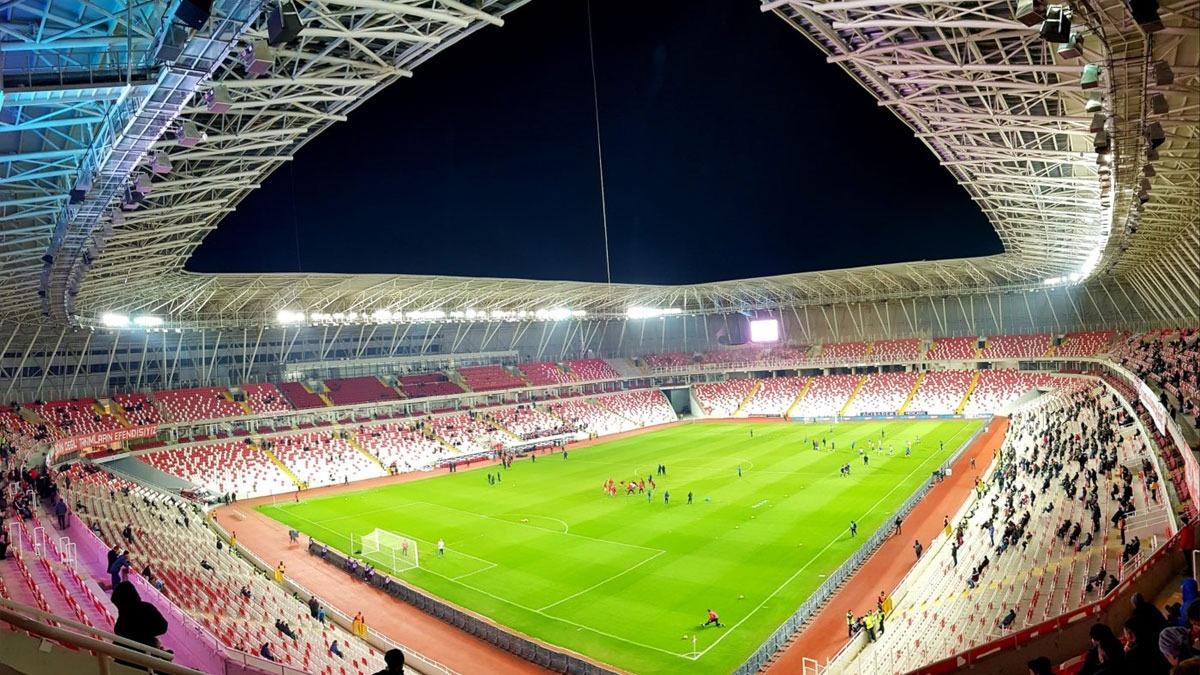 Sivasspor'da kombineler sata sunuldu