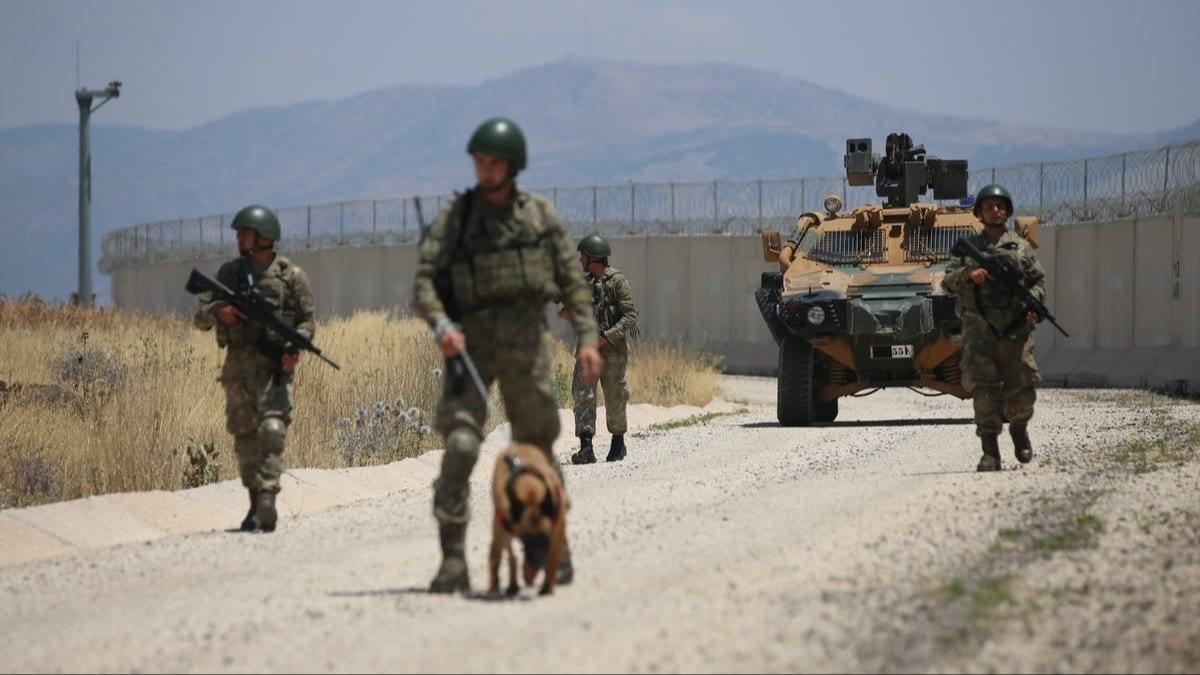 Yasa d yollarla Trkiye'ye girmeye alan 1'i PKK yesi 4 kii yakaland