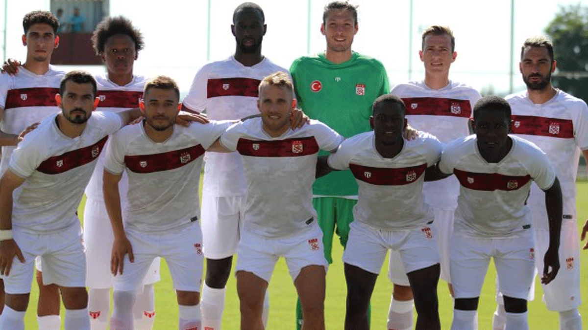 Sivasspor, Azerbaycan ekibi Sumgayt' malup etti