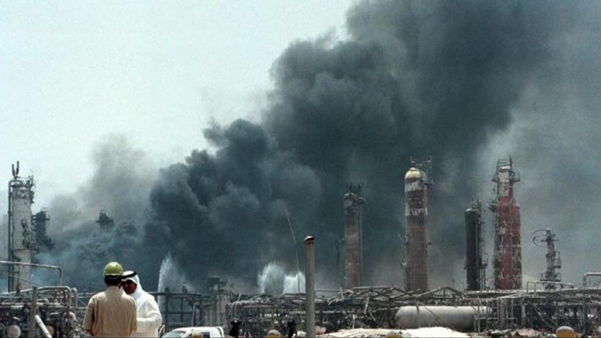 Kuveyt'in en byk petrol rafinerilerinden birinde yangn kt