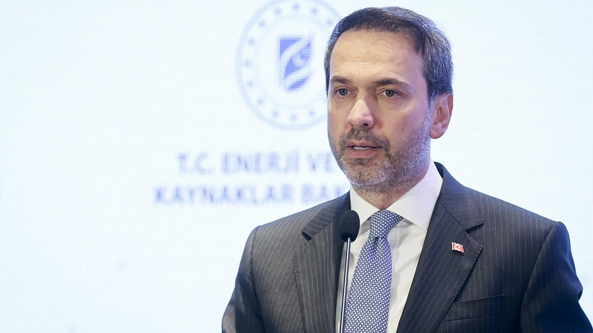 Trkiye'ye youn ilgi! Bakan Bayraktar: ok ciddi enerji anlamas gndemde