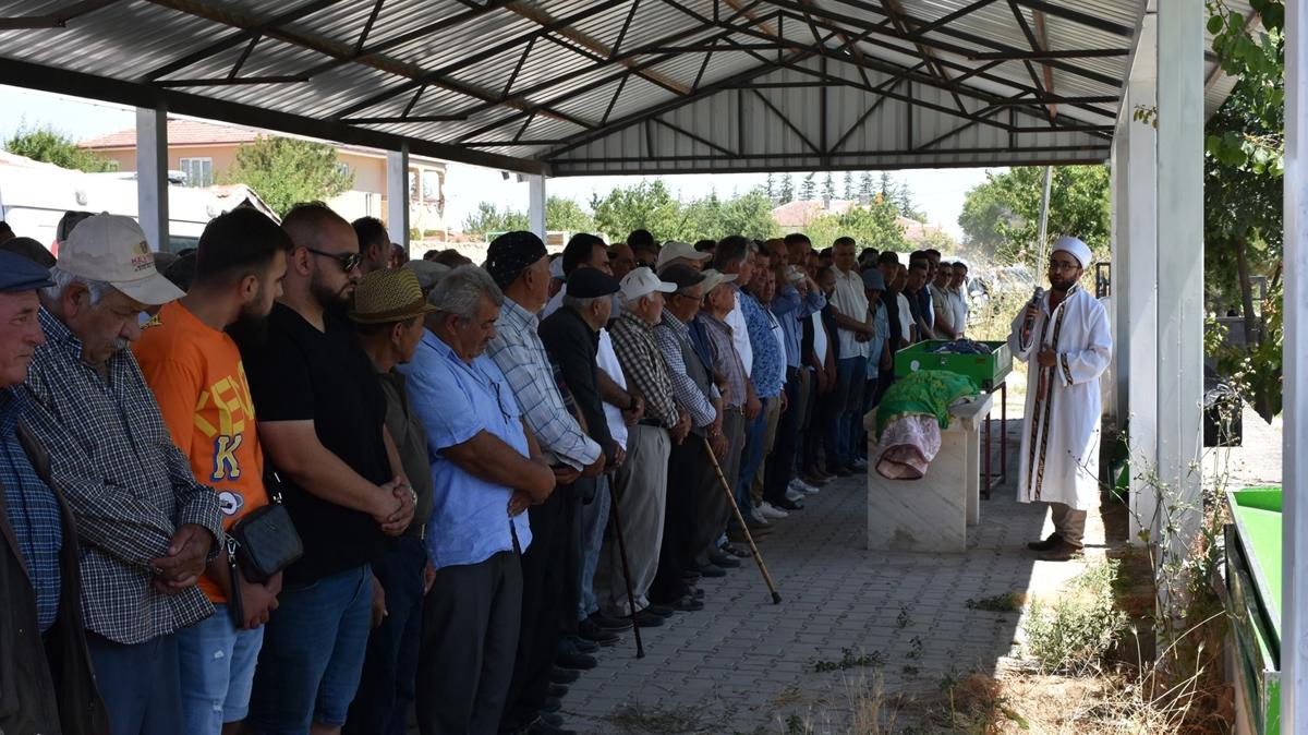Hayatn kaybeden 2 kardein cenazesi Afyonkarahisar'da topraa verildi