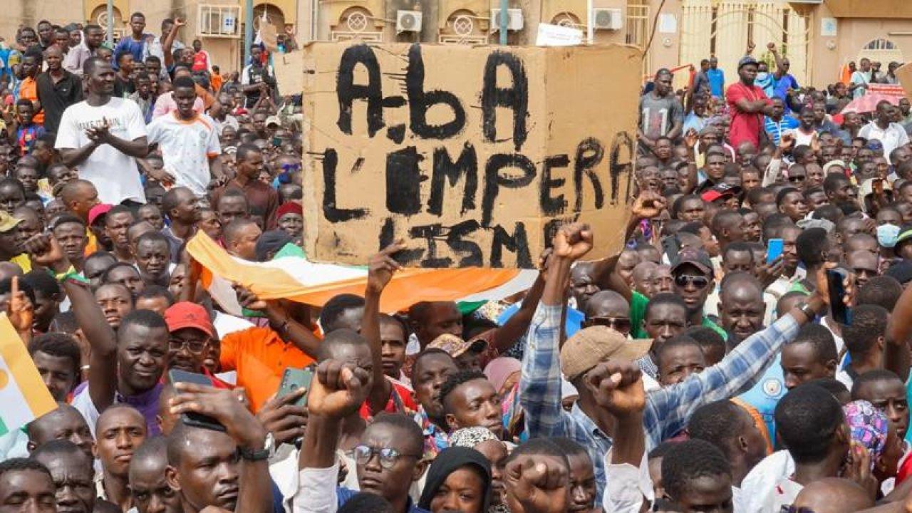 Afrika'daki güç çatışmasının son örneği: Nijer darbesi
