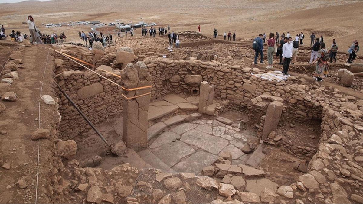 Gbeklitepe ile benzer yaplar ieren Karahantepe'de kaz almalar balad