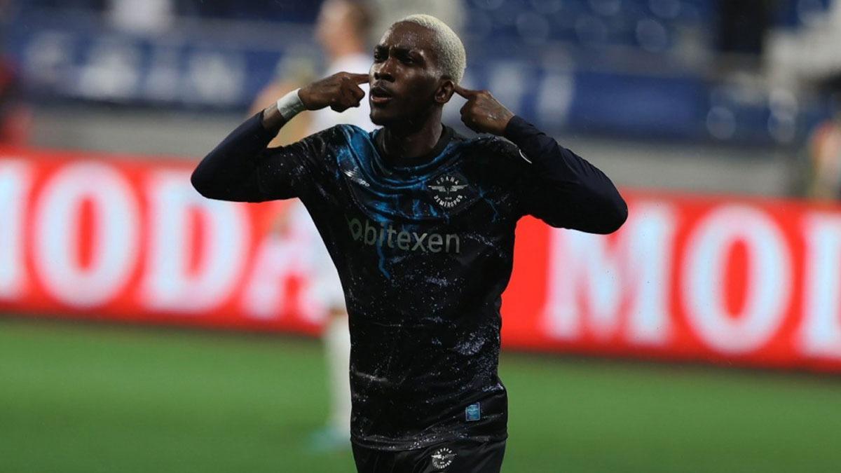 Adana Demirspor ayrl duyurdu! Henry Onyekuru, Suudi ekibine transfer oldu