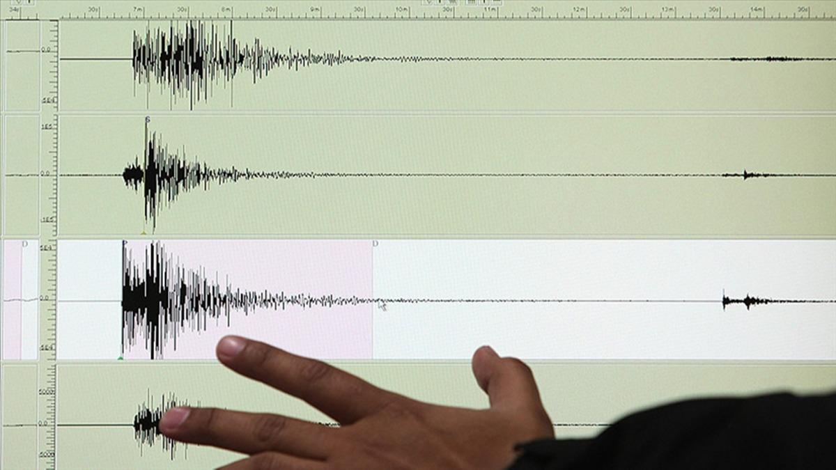 Ege Denizi'nde 4,8 byklnde deprem