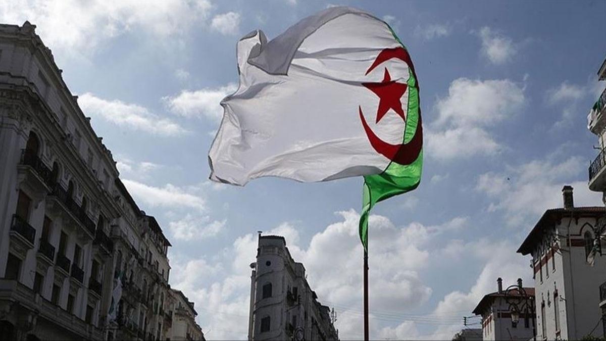 Cezayir'de trafik kaza bilanosu: 623 kii hayatn kaybetti