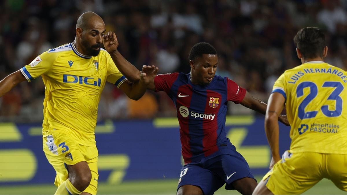 Barcelona yeni sezona galibiyetle balad