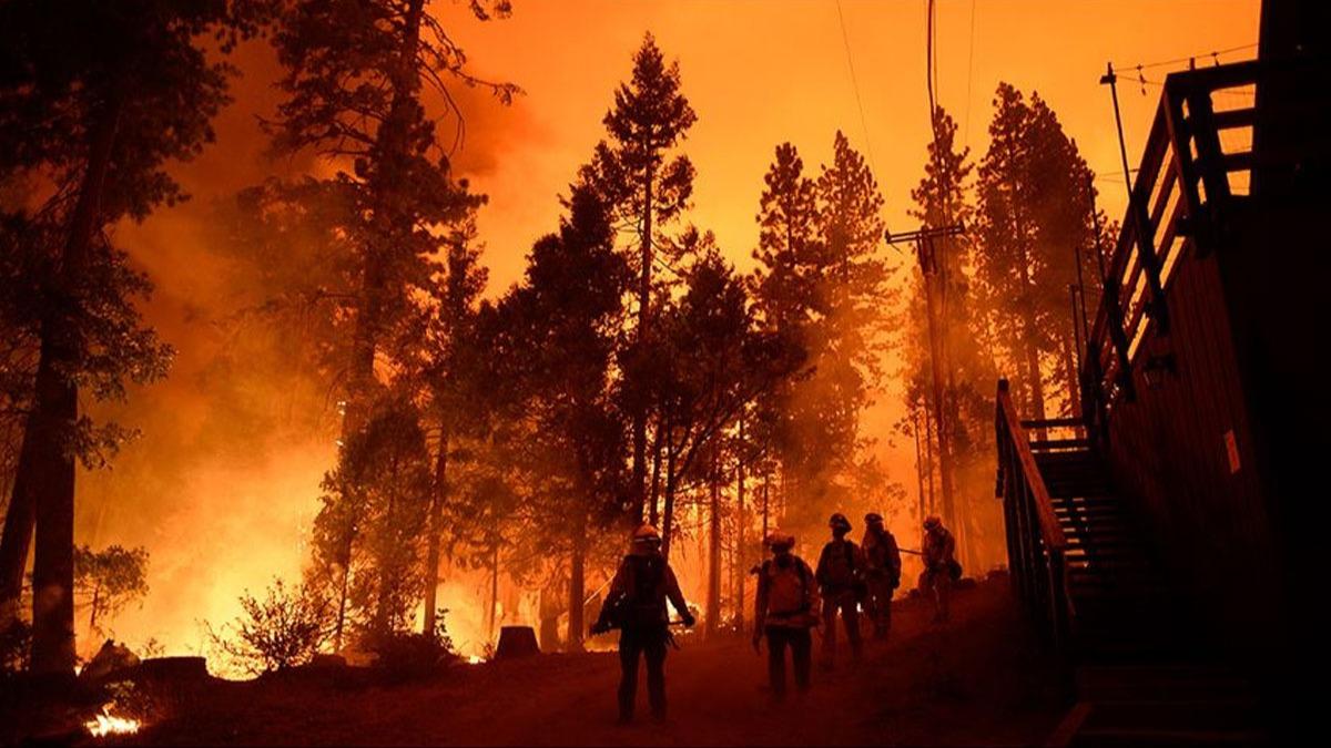 ABD'nin bakentindeki orman yangnlarnda 2 kii hayatn kaybetti