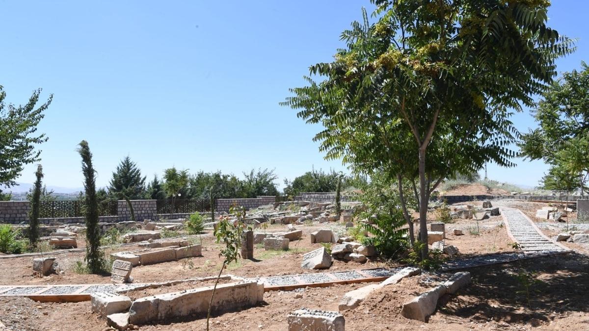 Malatya’daki kırk kardeşler şehitliğinde restorasyon tamamlandı