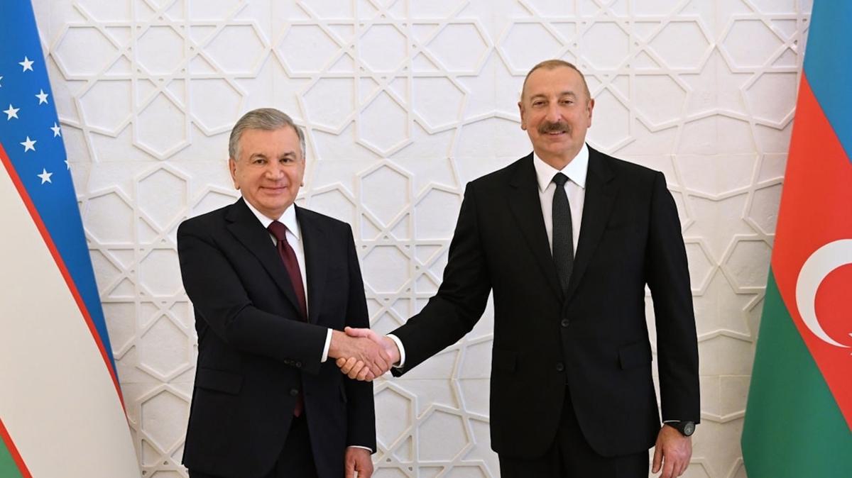 zbekistan ve Azerbaycan liderleri ikili ilikilerin gelitirilmesi konusunda anlat 