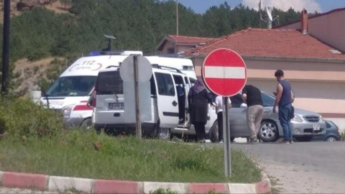 Kayseri'de hafif ticari ara ile otomobil arpt: 7 yaral