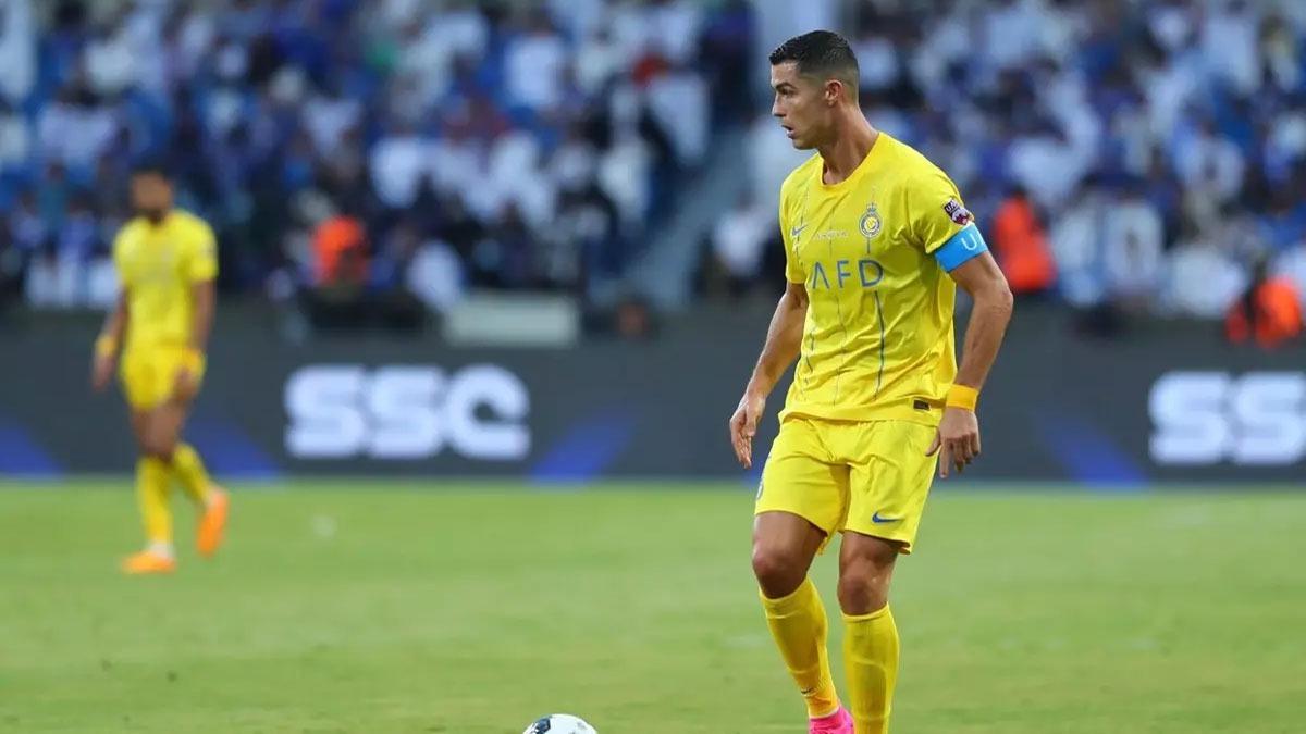 Ronaldo hat-trick yapt! Al Nassr ilk galibiyetini ald