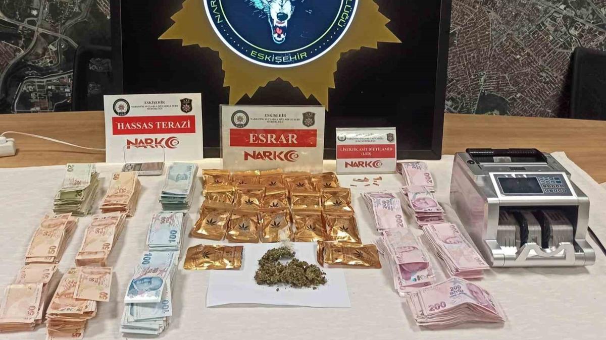 Eskiehir'de uyuturucu operasyonu: 2 pheli tutukland