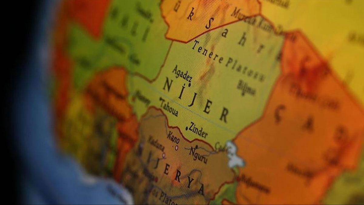 Nijer'deki Fransa Bykelisinin durumu uluslararas hukuk kurallarn yeniden gndeme getirdi