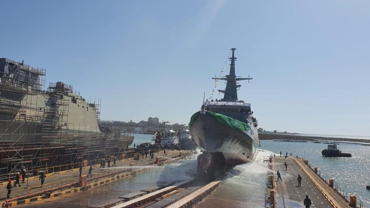 Suudi Arabistan Deniz Kuvvetleri, Krfez'deki iki uluslararas gcn komutanln teslim ald