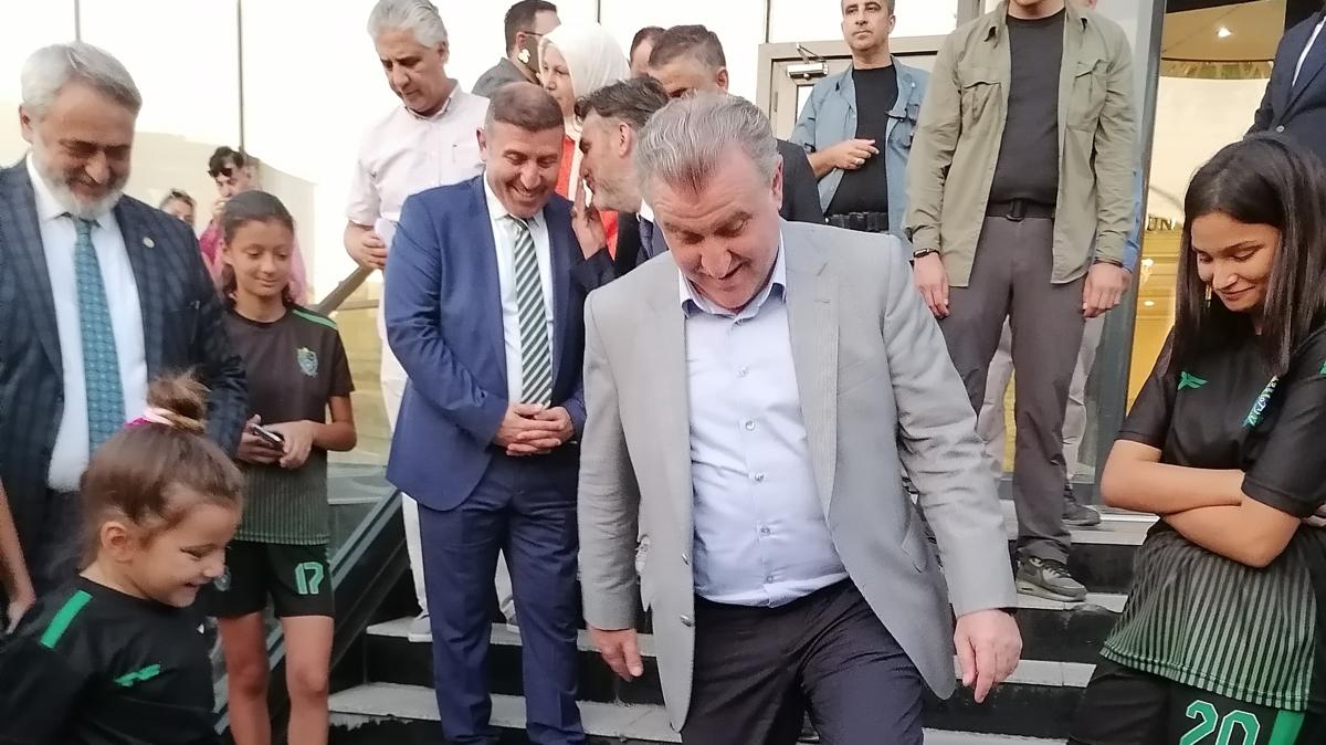 Genlik ve Spor Bakan Osman Akn Bak, Kocaeli'de Genlik Festivali'ne katld